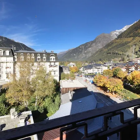 Carlton - Center Of - Historic Building